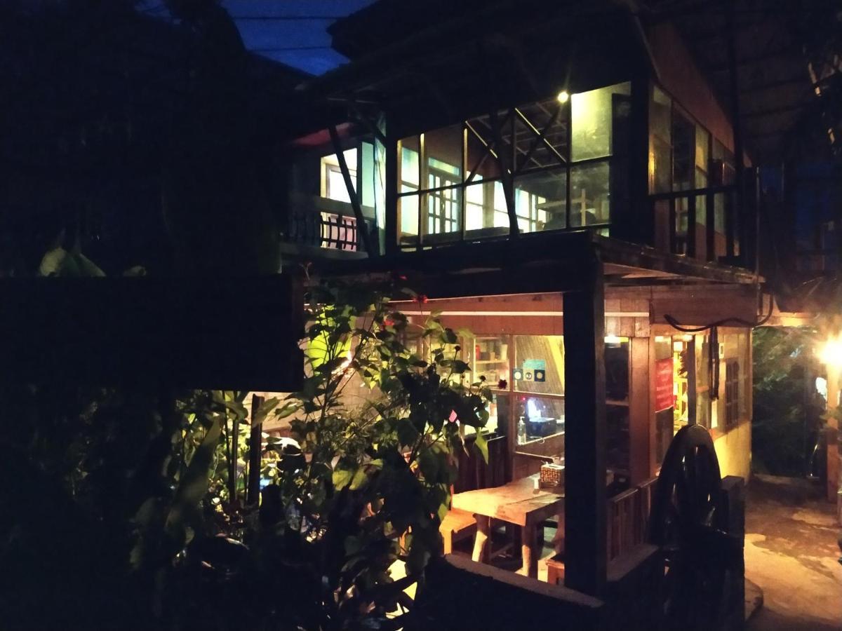 Dream House Guest House & Restaurant Ngwesaung Buitenkant foto