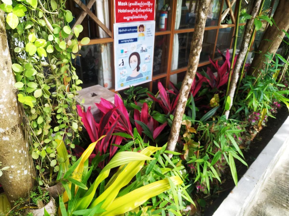 Dream House Guest House & Restaurant Ngwesaung Buitenkant foto