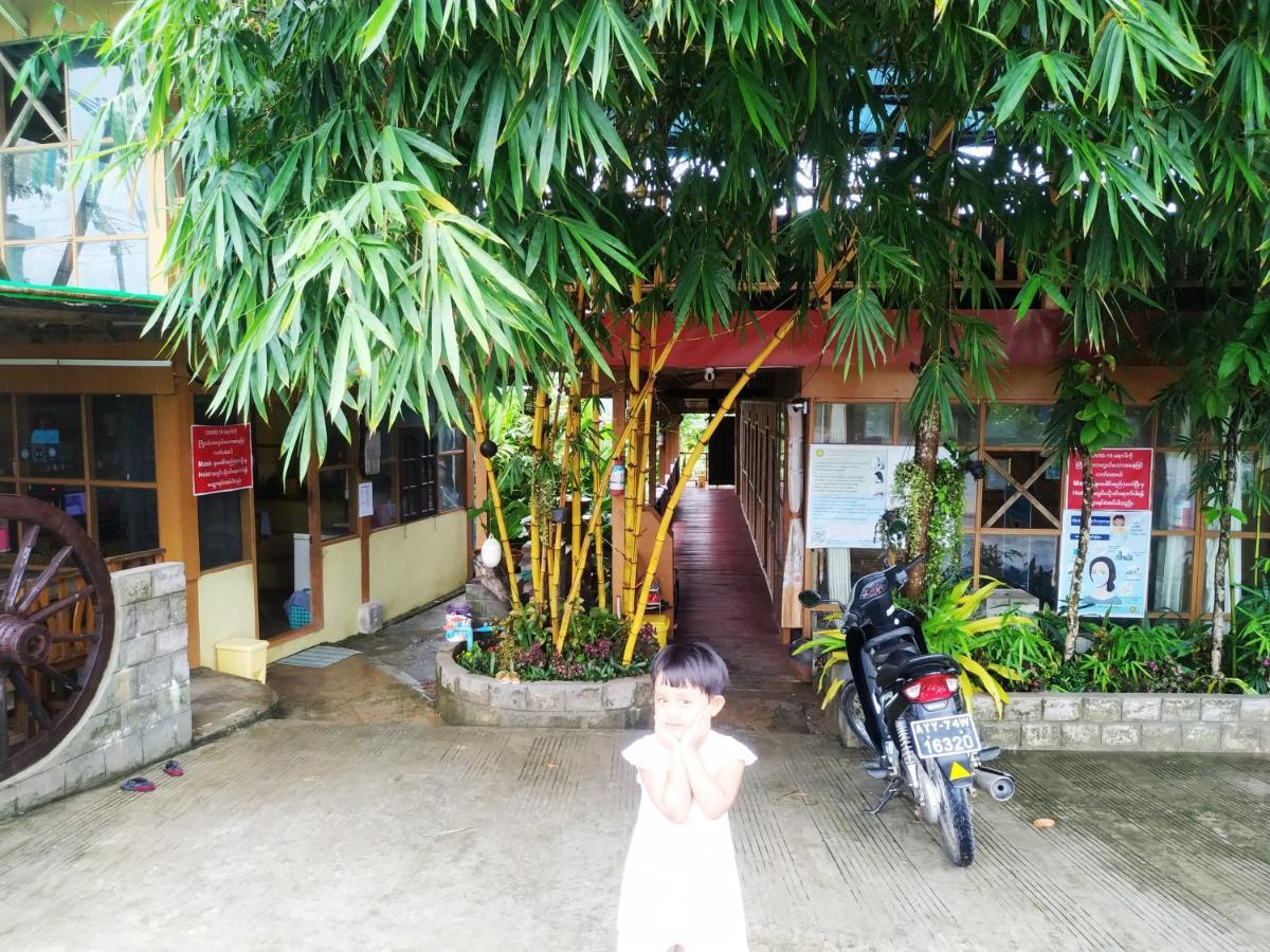 Dream House Guest House & Restaurant Ngwesaung Buitenkant foto