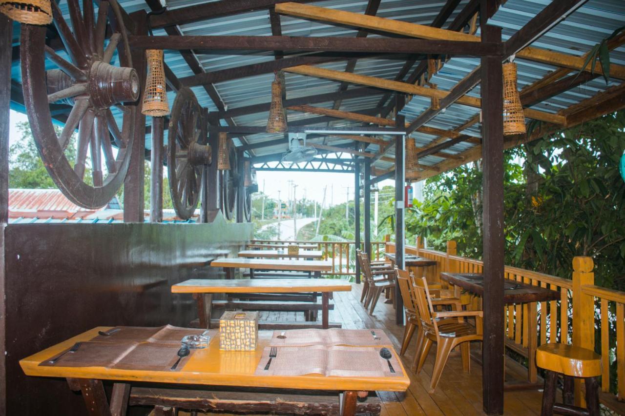 Dream House Guest House & Restaurant Ngwesaung Buitenkant foto
