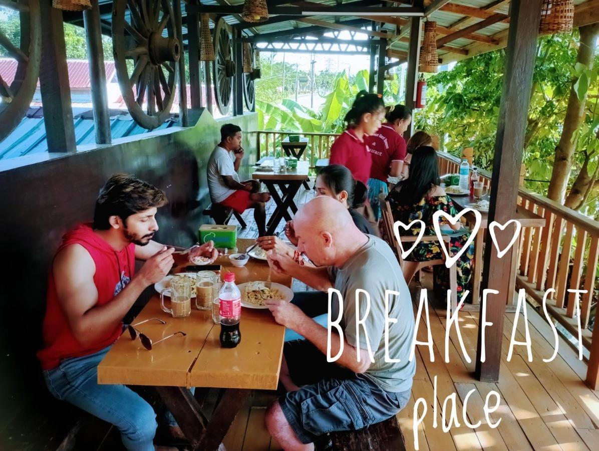 Dream House Guest House & Restaurant Ngwesaung Buitenkant foto