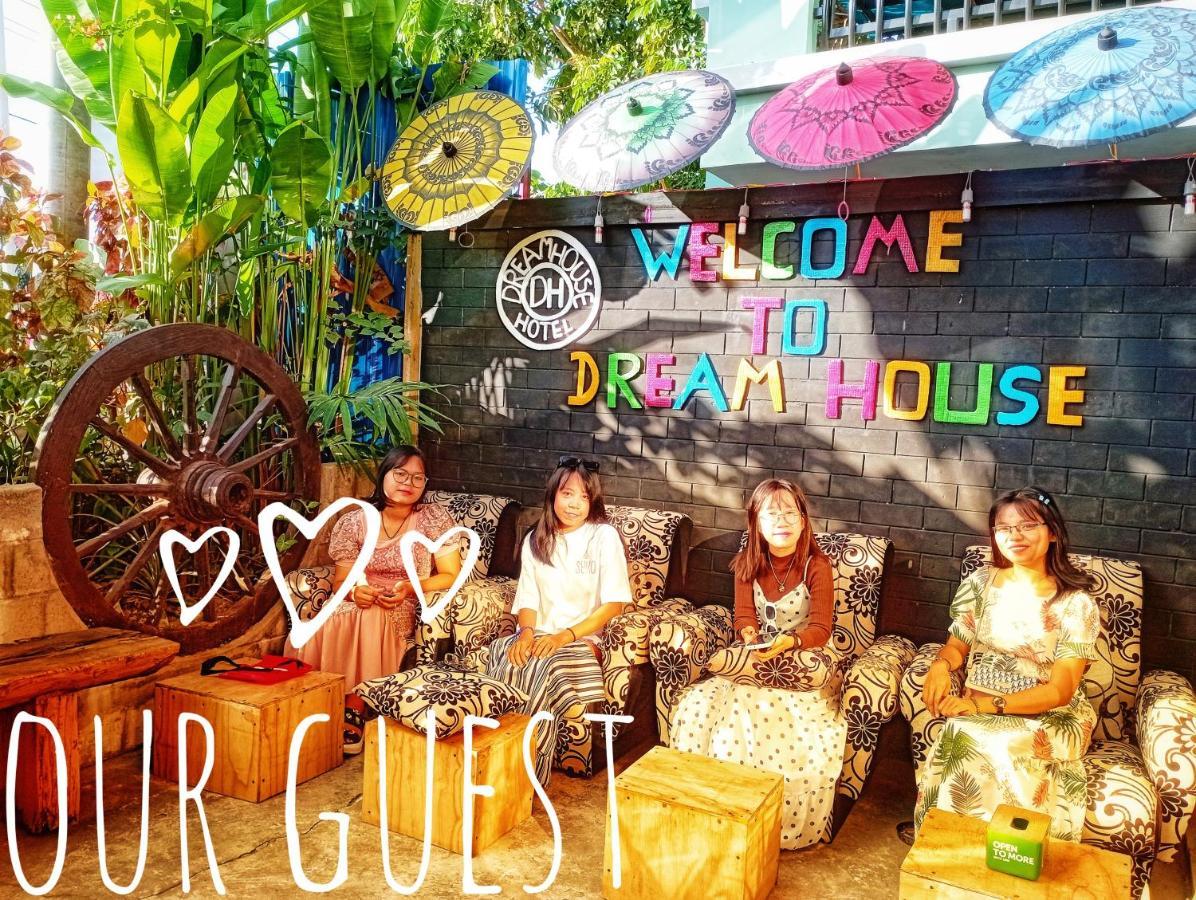 Dream House Guest House & Restaurant Ngwesaung Buitenkant foto