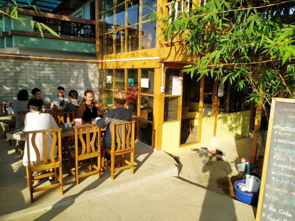 Dream House Guest House & Restaurant Ngwesaung Buitenkant foto